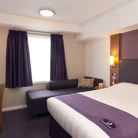 Premier Inn Dover East Esterno foto