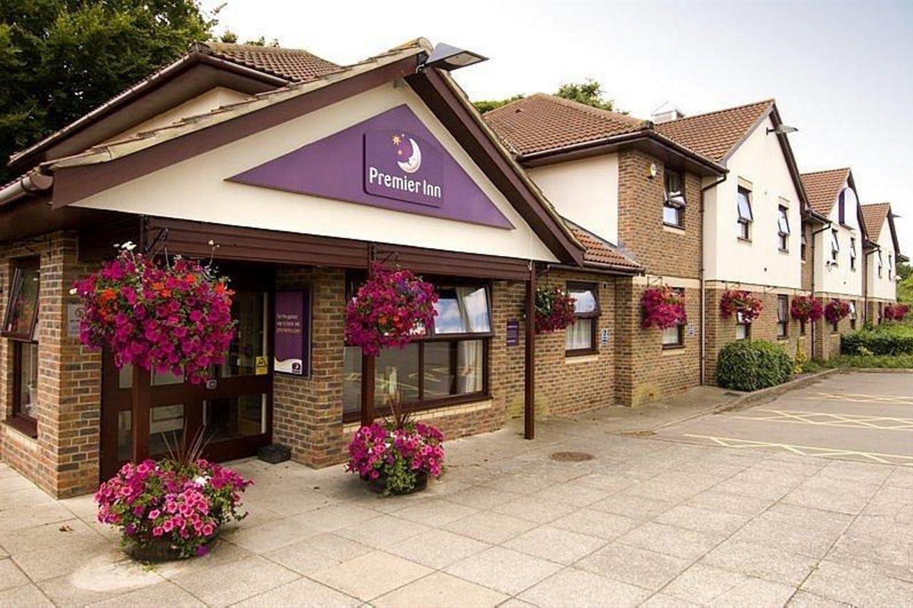 Premier Inn Dover East Esterno foto