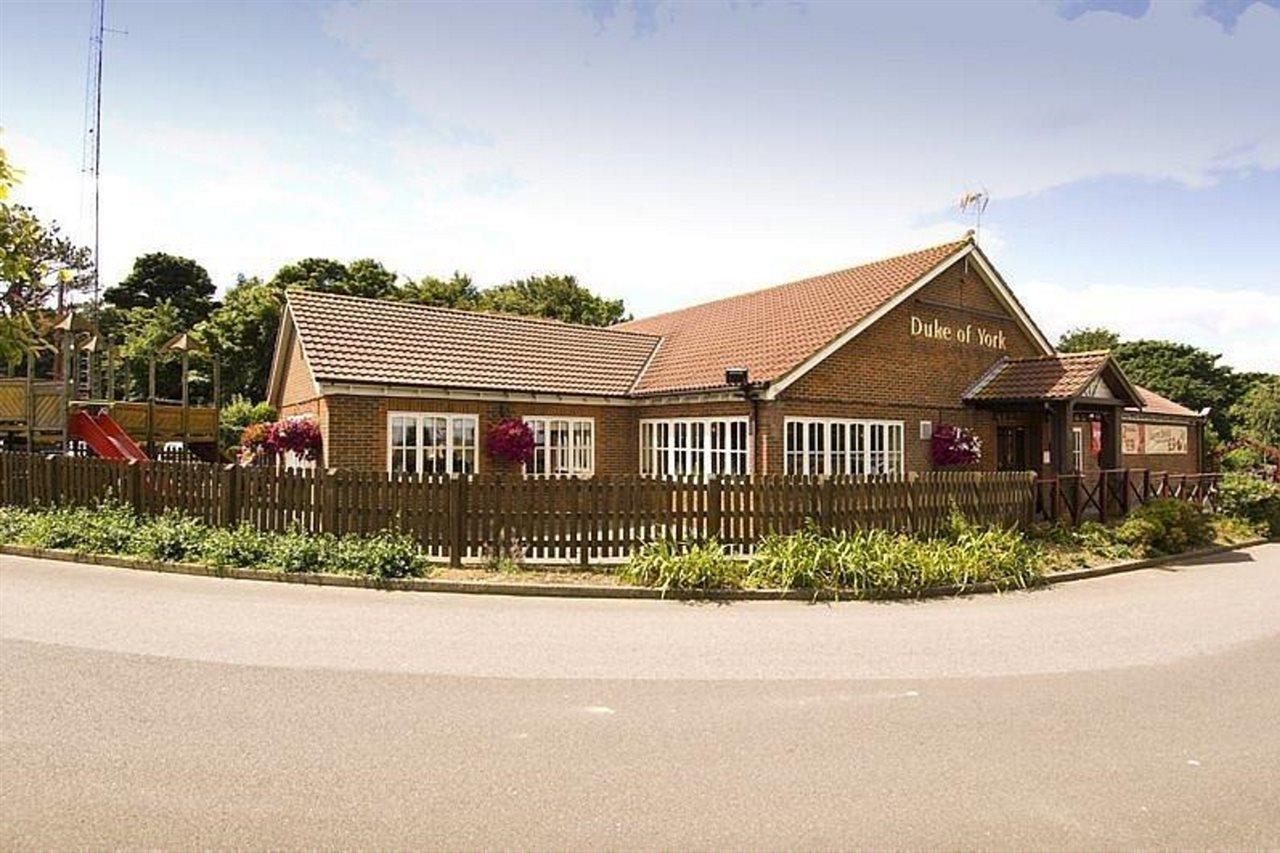 Premier Inn Dover East Esterno foto