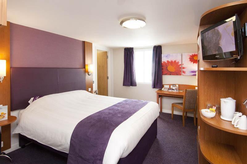 Premier Inn Dover East Esterno foto